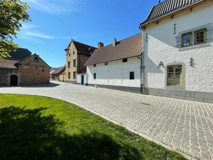Вилла Begijnhof 9 Синт-Трёйден Экстерьер фото