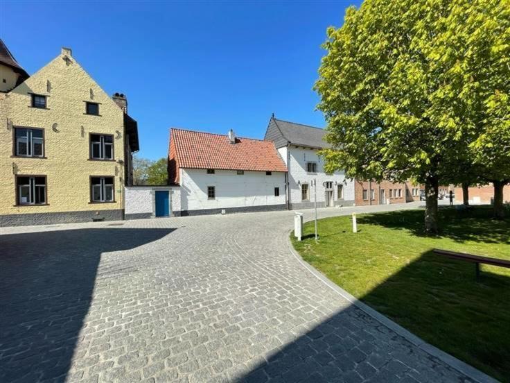Вилла Begijnhof 9 Синт-Трёйден Экстерьер фото